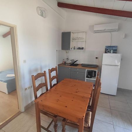 Apartments Sime Lopar Exterior photo