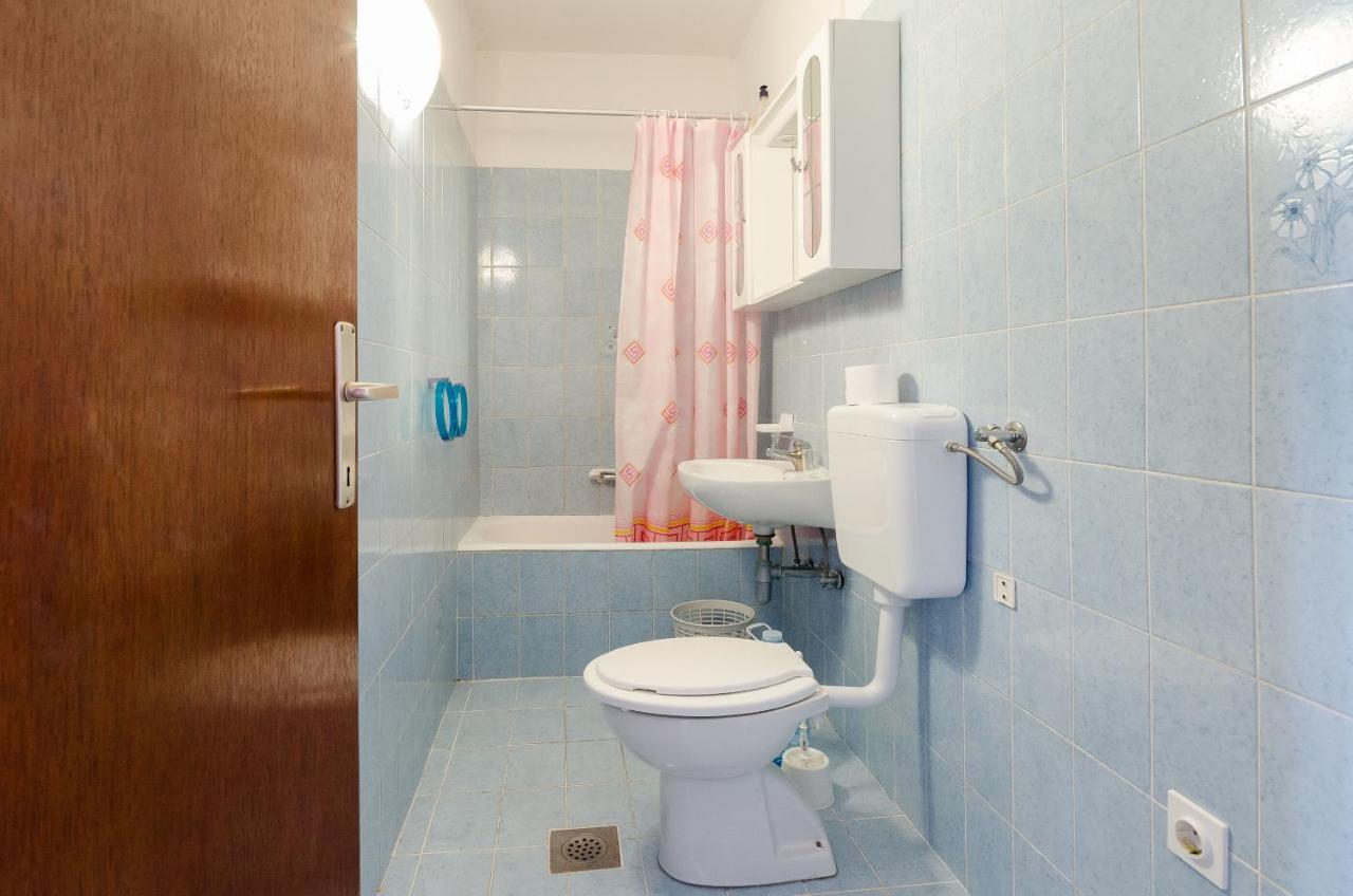Apartments Sime Lopar Exterior photo