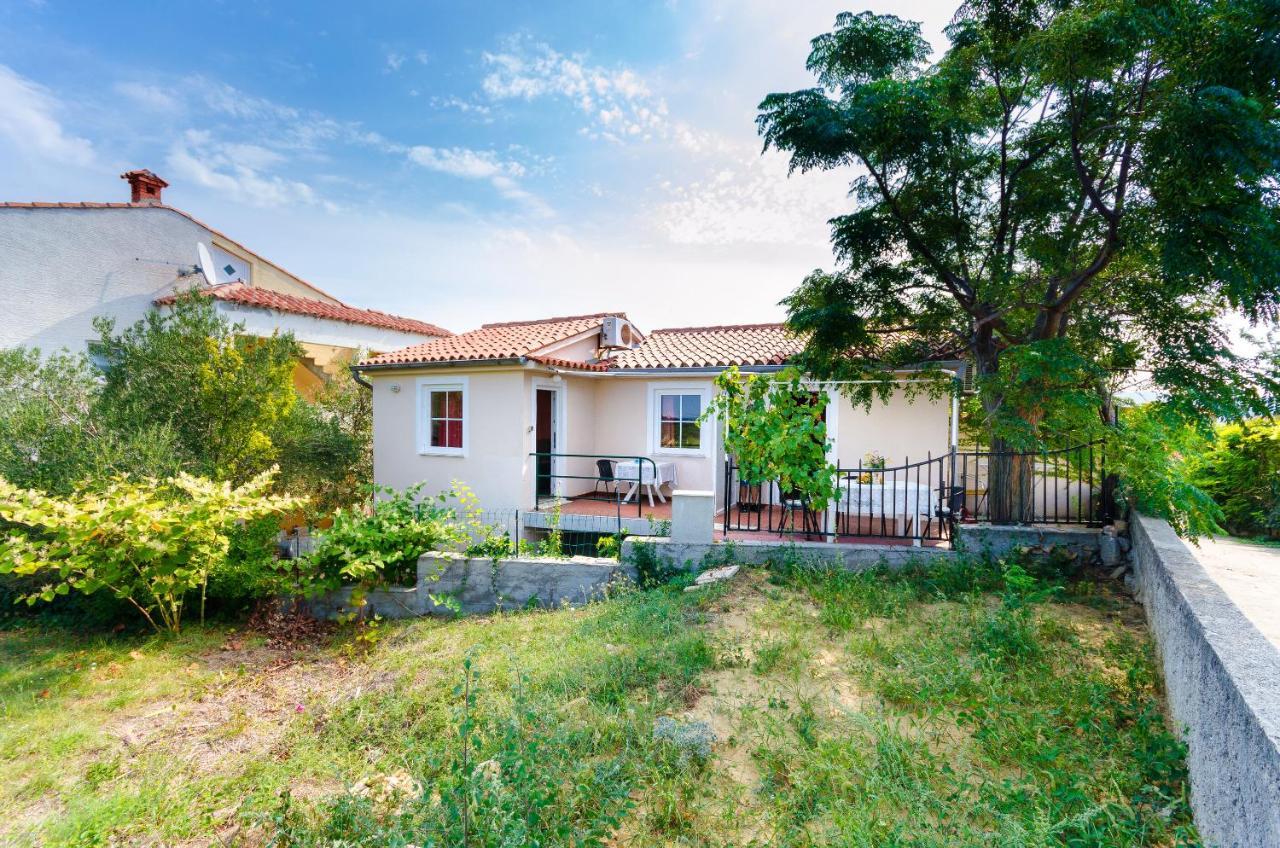 Apartments Sime Lopar Exterior photo