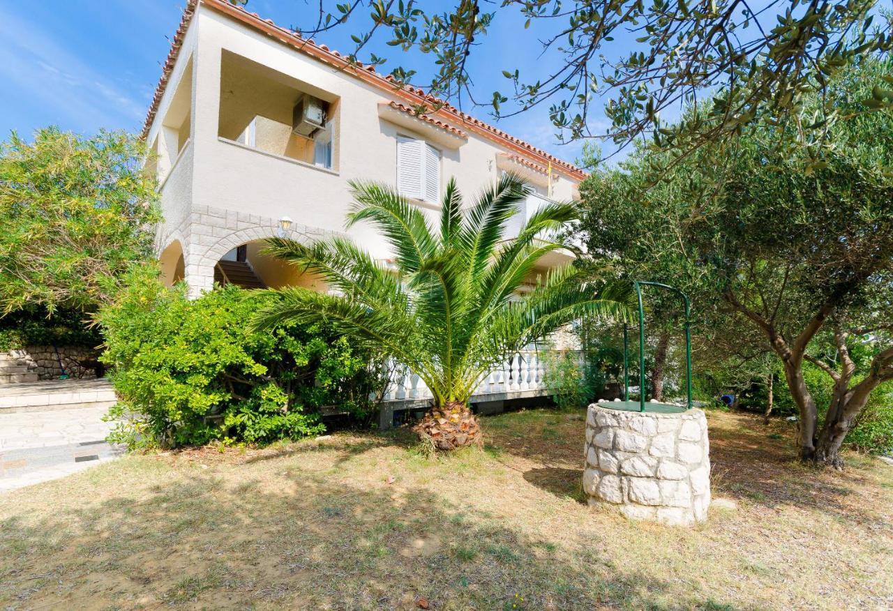 Apartments Sime Lopar Exterior photo